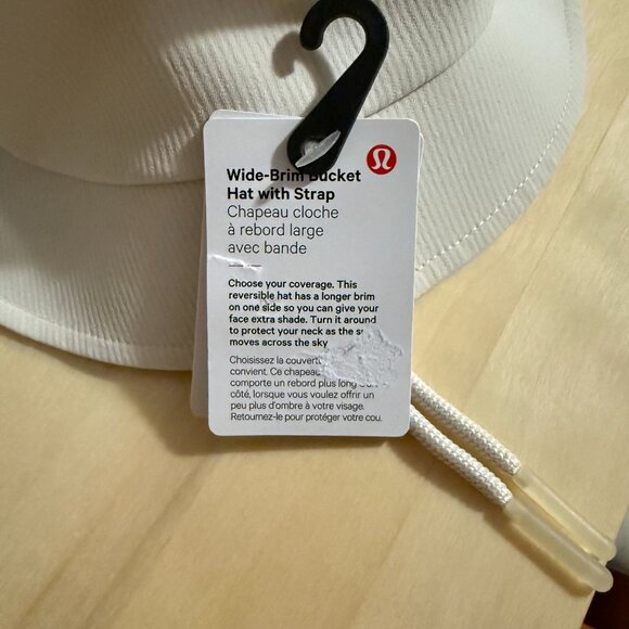 NWT Lululemon Off-White Bucket Hat - Picture 5 of 8